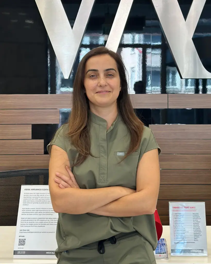 Assoc. Prof. Dr. Emine Demir, facial surgeon in Istanbul